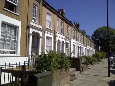 Three Bedrooms at Ridley Road, Dalston, 2NH