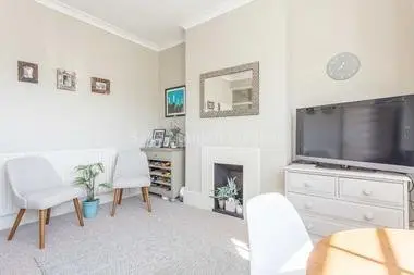 Amazing two bedroom flat at BOUNDARIES ROAD, BALHAM SW12, 8HG