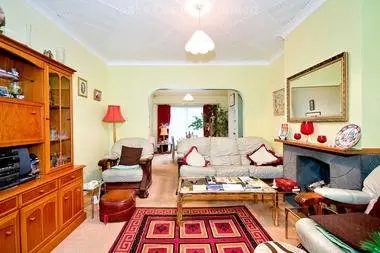3 Bedrooms at Abercairn Road, Streatham, 5AH