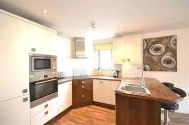 Two Bedrooms at Park Place, Islington, 3JU