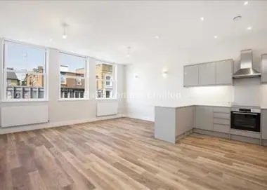 Two spacious double bedrooms at HIGH STREET, WIMBLEDON SW19, 7RG