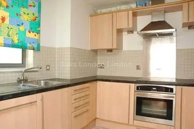 Superb two bedroom flat at CASTLE STREET, KINGSTON KT1, 6ND